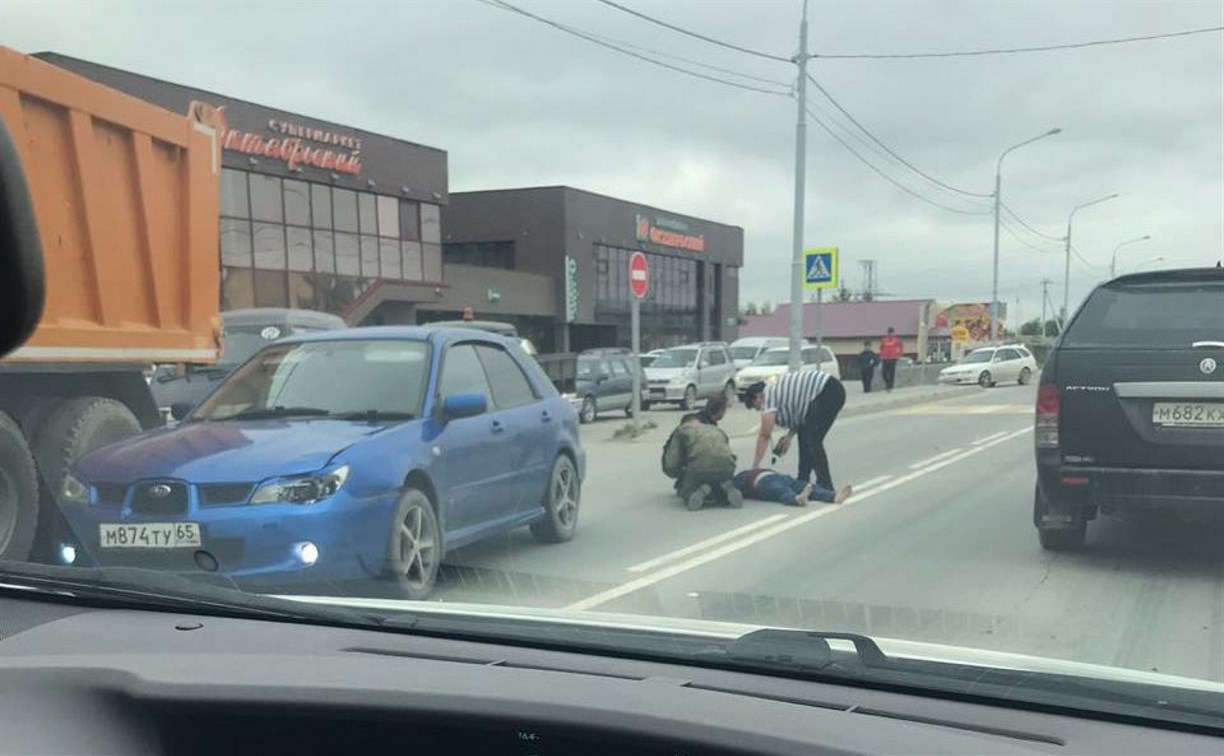 Subaru сбил женщину на пешеходном переходе в Октябрьском