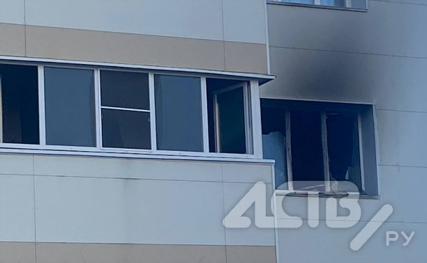 Женщину и ребенка эвакуировали при пожаре в Южно-Сахалинске