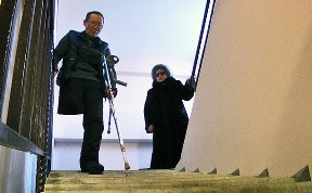 Пожилых людей и инвалидов переселили в девятиэтажку, где не работает лифт