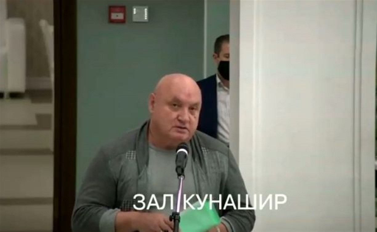 Строитель сахалинского аэропорта рассказал Лимаренко о миллионных долгах и отписках минстроя