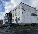 Крыша жилого дома загорелась на 800 квадратах в Вахрушеве