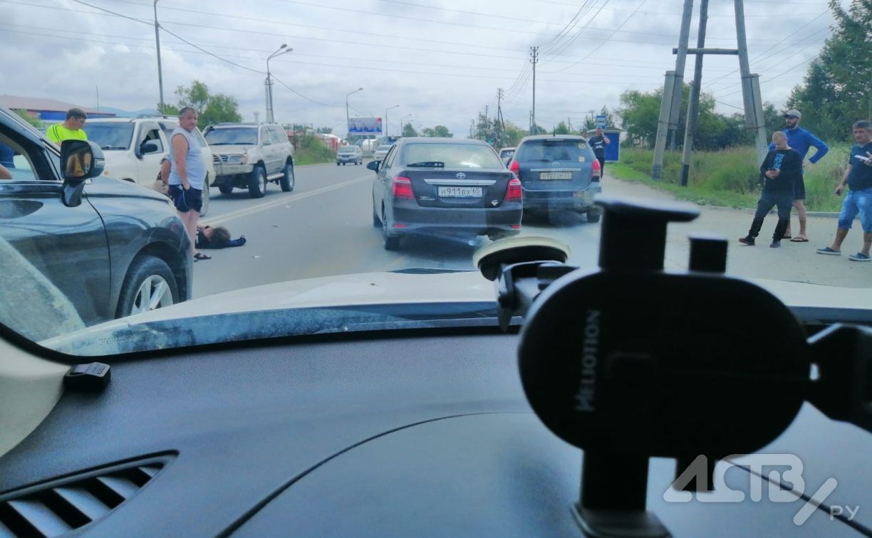Подросток попал под колёса автомобиля в Южно-Сахалинске