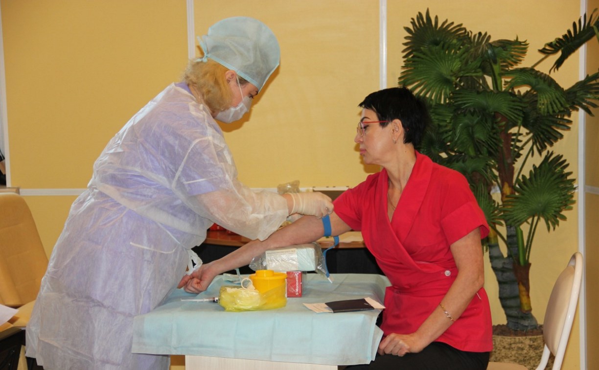 Сахалинцев приглашают проверить желудок на патологии и рак