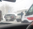 Участникам аварии на окраине Южно-Сахалинска потребовалась помощь медиков