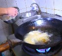 Продажи сковородок и фенов увеличились в России перед 8 марта