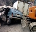 "Нивы" просто нет": в Холмске у длинномера отказали тормоза, пострадали четыре авто