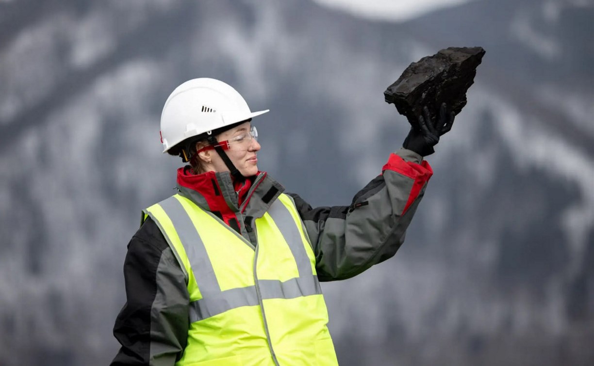 Российские женщины стали в два раза чаще интересоваться рабочими и производственными специальностями 