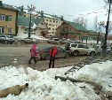 Мужчина угнал мусоровоз с территории горбольницы в Южно-Сахалинске