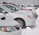 "Думал, что лобовуху потеряю": автомобилистов в Южно-Сахалинске предупредили о снежных "бомбочках"