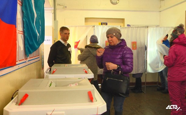 К 15 часам на Сахалине проголосовали 48,34 % граждан