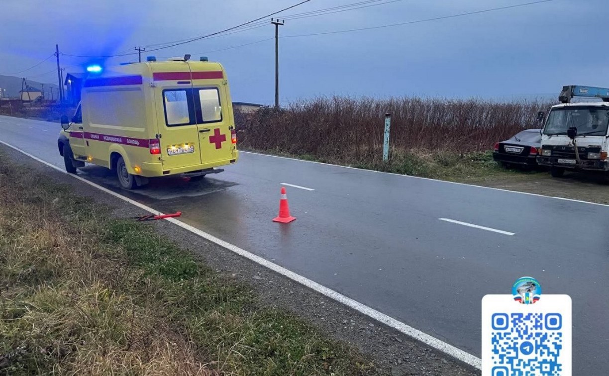 Внедорожник сбил пешехода в Холмском районе