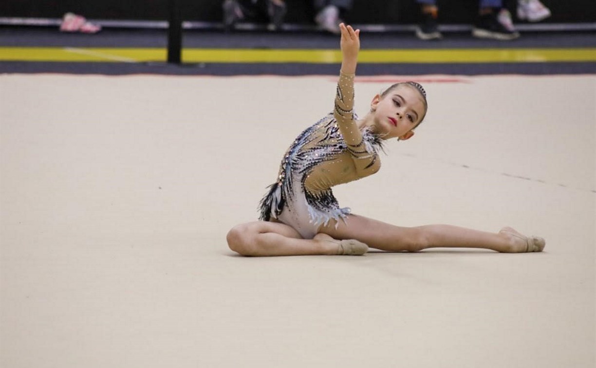 Юная сахалинская гимнастка позанималась с именитыми тренерами