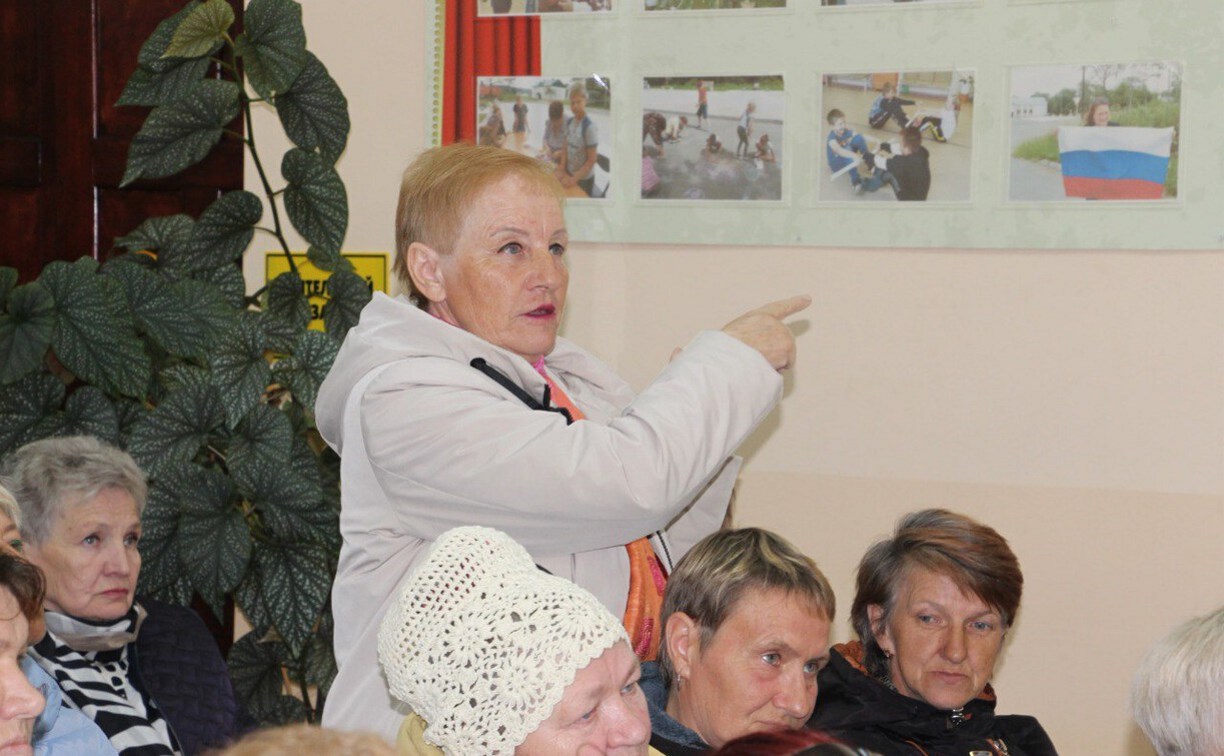 В Поречье по поручению губернатора до 30 сентября отремонтируют восемь дворов