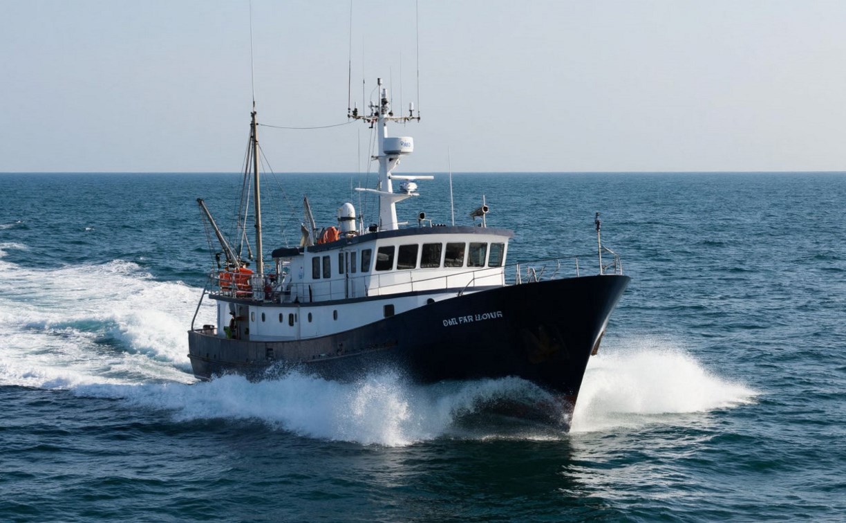 На Сахалине бывшего капитана судна будут судить за беспечность, из-за которой пострадал его брат