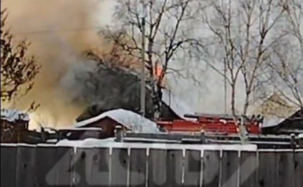 В Тымовском горел жилой дом по улице Новой