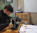 Невельские волонтеры начали шить многоразовые маски