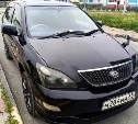 Неизвестный столкнулся с Toyota Harrier и скрылся с места ДТП в Южно-Сахалинске