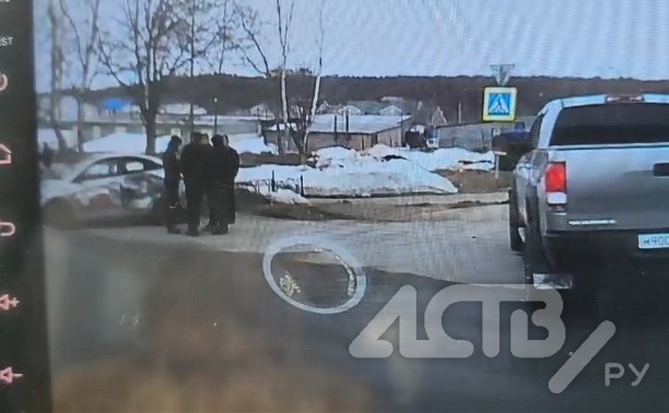 Учебный автомобиль и пикап столкнулись в Охе