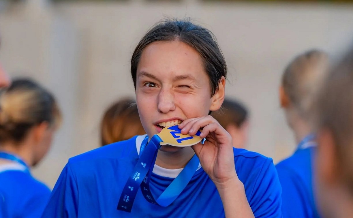 Бывшая сахалинская футболистка стала чемпионкой Первенства России
