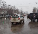 Очевидцев аварии на перекрёстке улицы Есенина и проспекта Мира ищут в Южно-Сахалинске