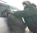 Пистолет-пулемет и больше тысячи патронов изъяли у торговцев оружием на Сахалине