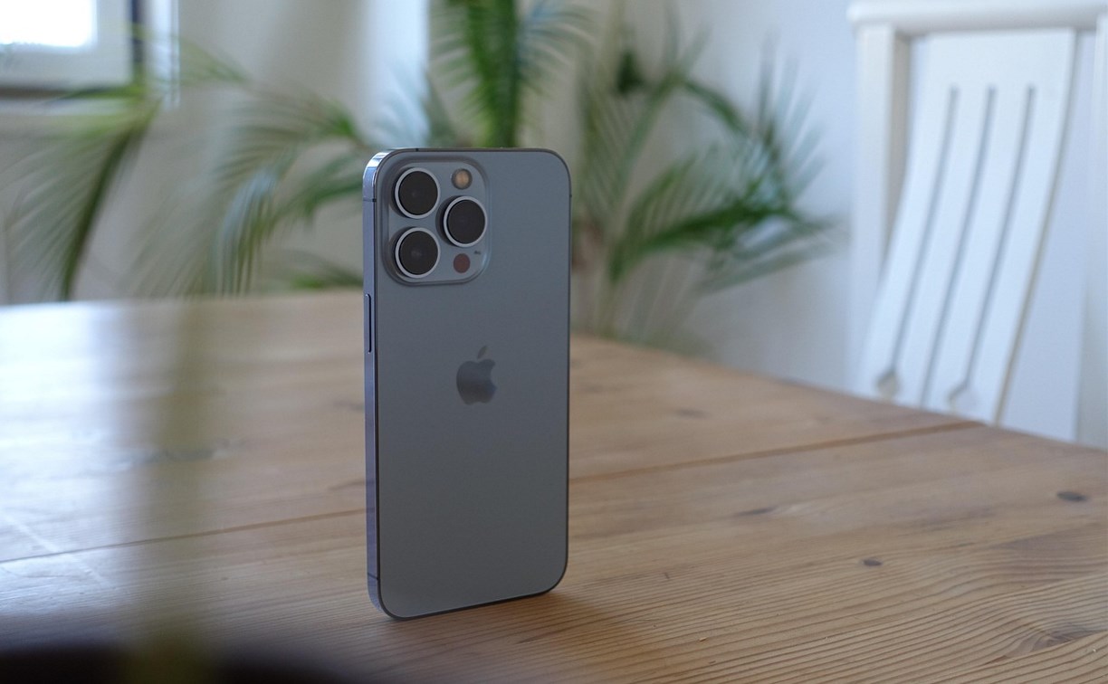 iPhone в России теперь с "недостатком": покупателям предлагают подписку на отказ от претензий iPhone в России теперь с "недостатком": покупателям предлагают подписку на отказ от претензий