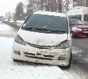 Две иномарки столкнулись на пешеходном переходе в Луговом