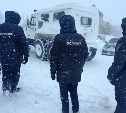 Сахалинские полицейские разносили еду жителям Троицкого