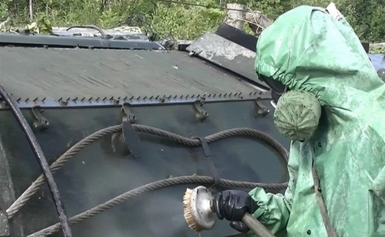 Военнослужащие на Сахалине тренировались определять отравляющие вещества условного противника 