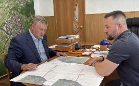 Политика и экономика