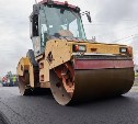 Более 100 тысяч "квадратов" асфальта уложили в Южно-Сахалинске - где еще появится новое покрытие 