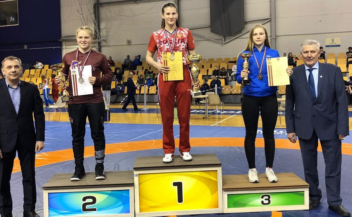 Сахалинка стала первой на международных соревнованиях по женской борьбе