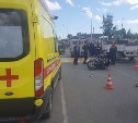 Мотоцикл столкнулся с грузовиком в Южно-Сахалинске