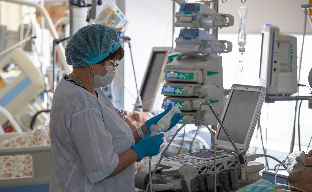 Для самоизолирующихся сахалинцев выделили аппарат КТ в областной больнице