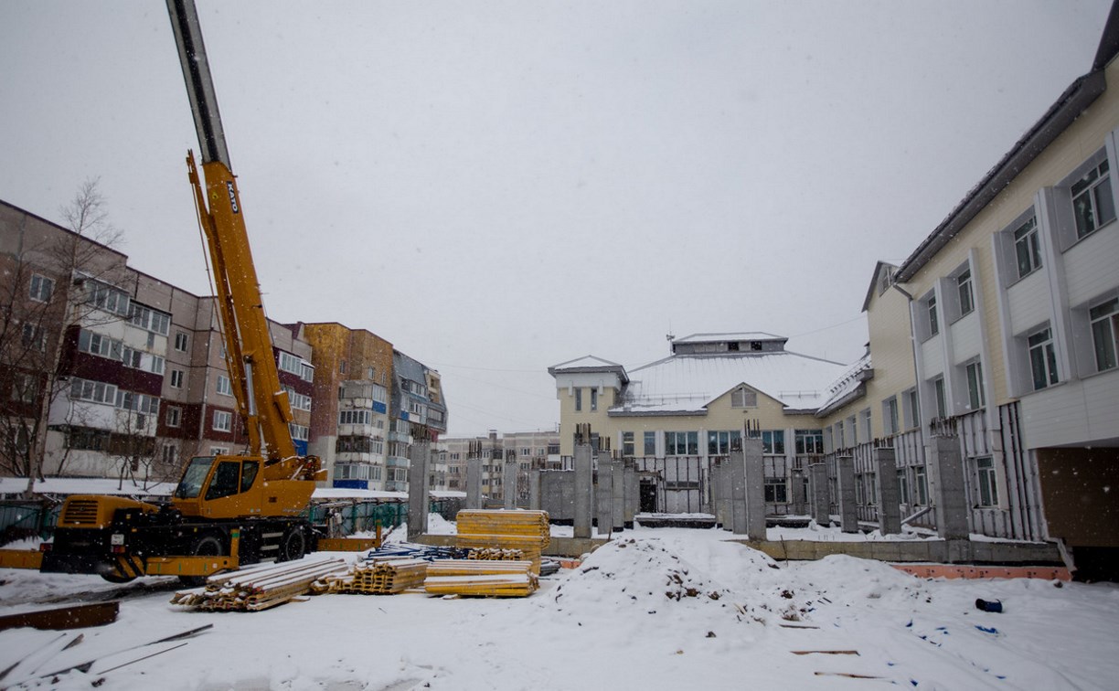 В ближайшие три года на Сахалине хотят построить чёртову дюжину школ