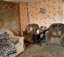 В Охе пенсионер пытался убить собутыльника ножом