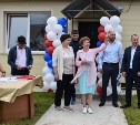 В Макаровском районе ещё 12 семей получили новое жильё