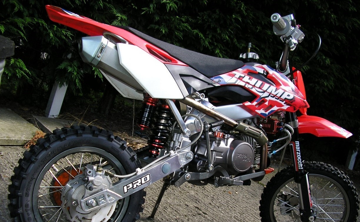 Питбайки возвращаются: какие штрафы грозят подросткам и их родителям за езду на мини-мотоциклах