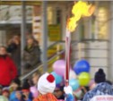 Два сахалинских факелоносца так и не пробежали с Олимпийским огнем по улицам города (ВИДЕО)