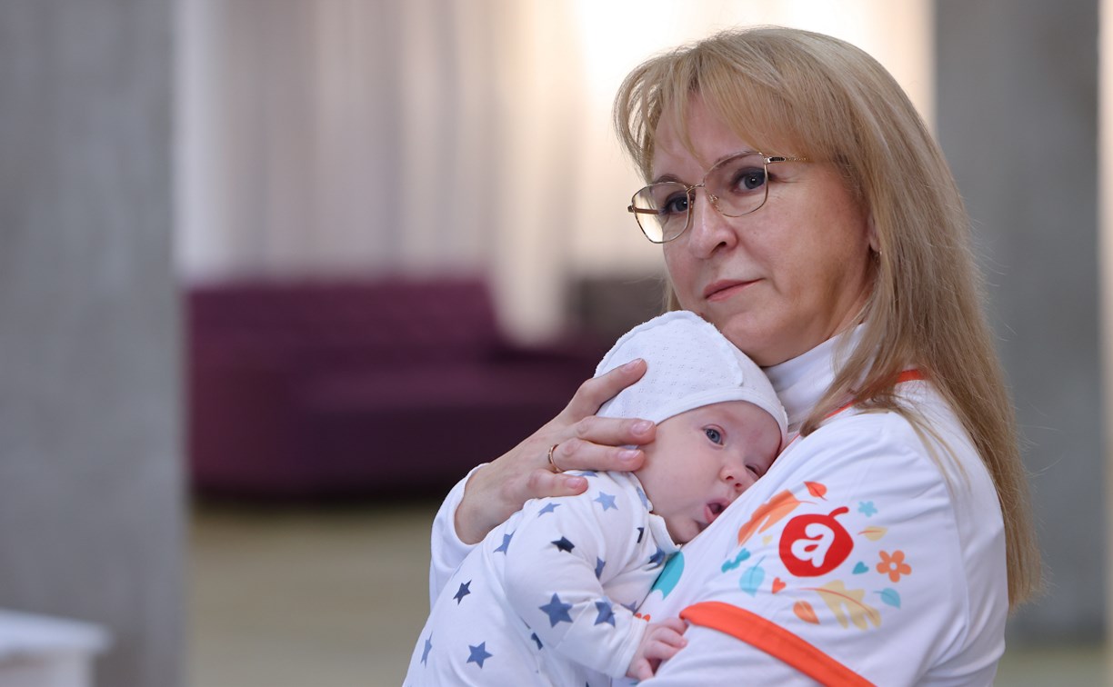 Губернатор обсудил с участницами проекта "Счастливое материнство" меры поддержки семей с детьми