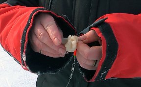 Несколько рыбаков из Южно-Сахалинска получили обморожения 