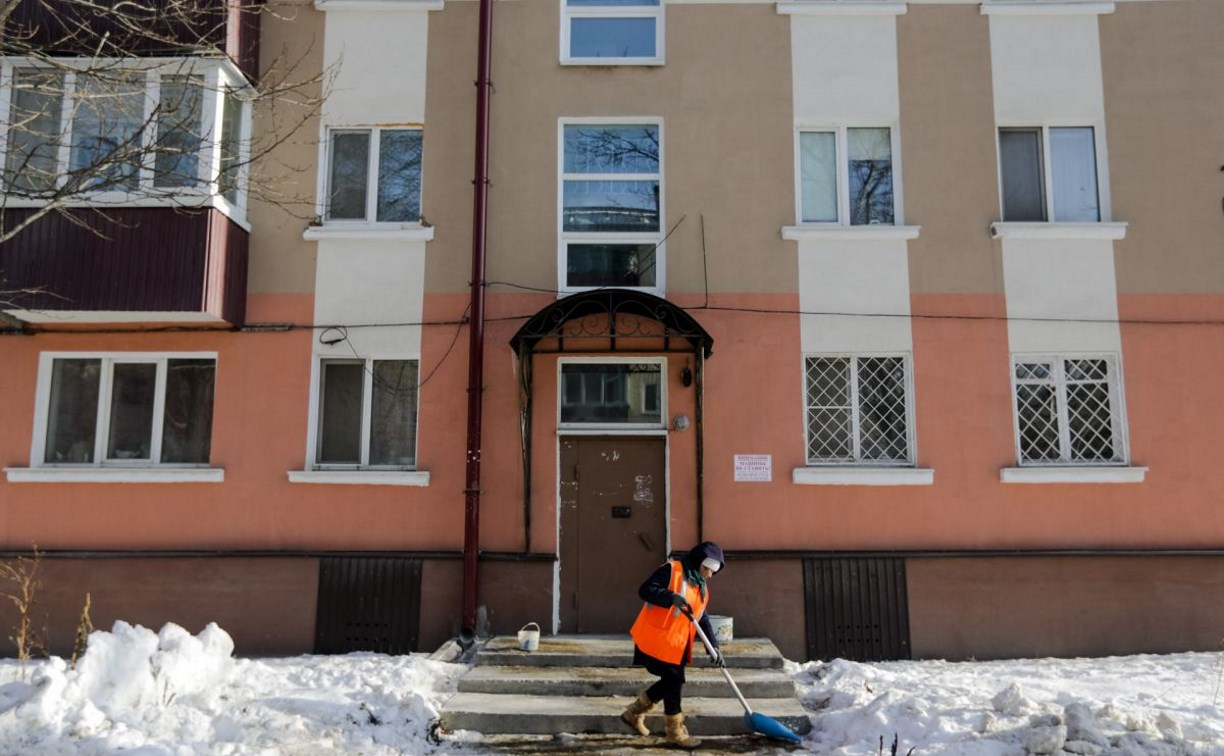 Южносахалинцев просят сообщать о гололеде во дворах