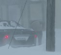 Достают авто из сугробов, откапывают подъезды: как Северо-Курильск переживает второй день метели