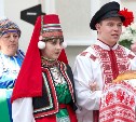 Проводы невесты, песни, танцы и огромный пирог: в Южно-Сахалинске воссоздали мордовский свадебный обряд