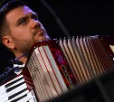 "Я - бесконечно счастливый человек": сахалинский артист Алексей Солдатов рассказал о творчестве, семье и мечтах