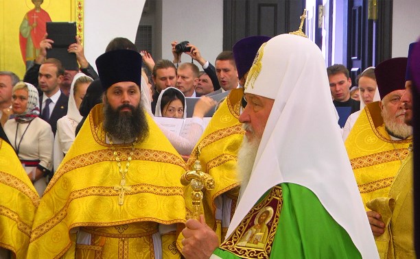 Патриарх Московский и всея Руси Кирилл освятил собор Рождества Христова на Сахалине
