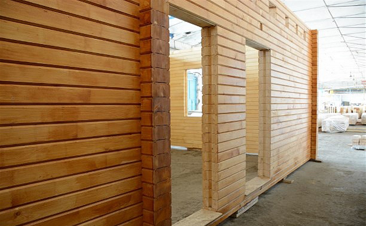В Сахалинской области стали строить больше деревянных домов