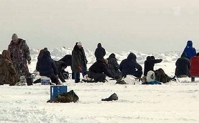 Выход на лед в заливе Мордвинова опасен 