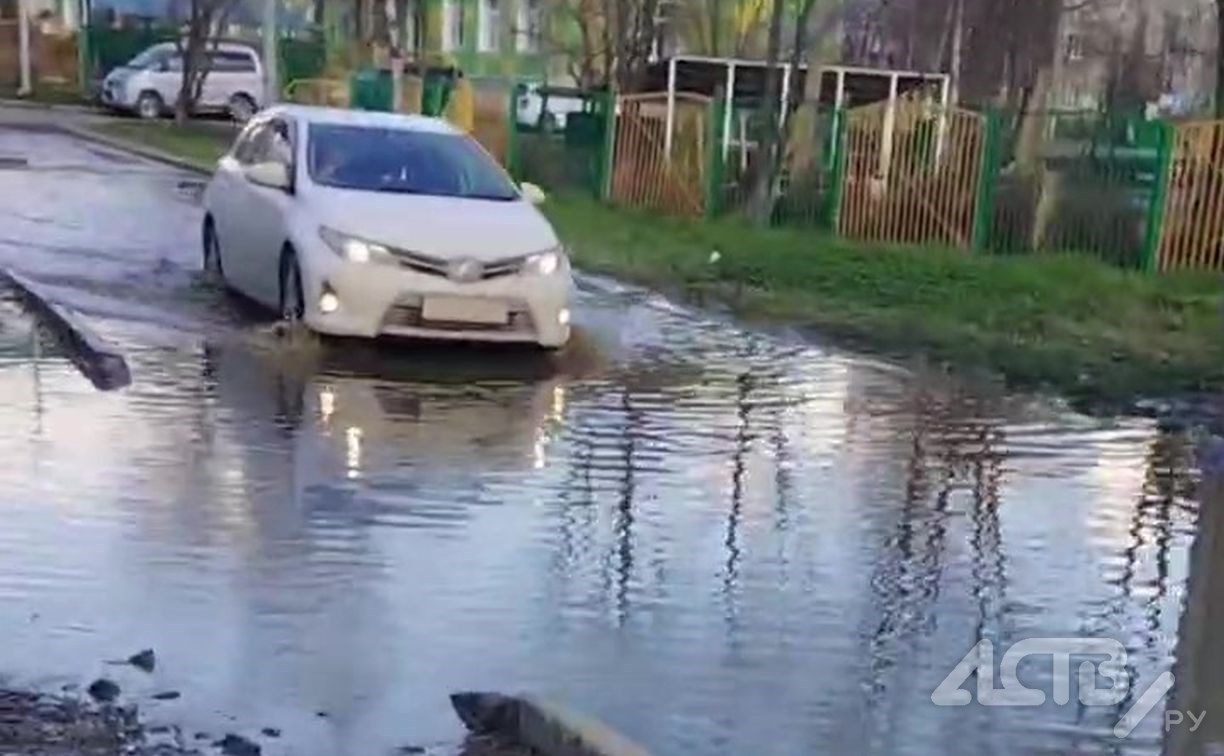 В Ново-Александровске после дождя появилась ещё одна "река"