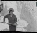 Чёрно-белый Сахалин: как островитяне убирали снег весной 1970 года